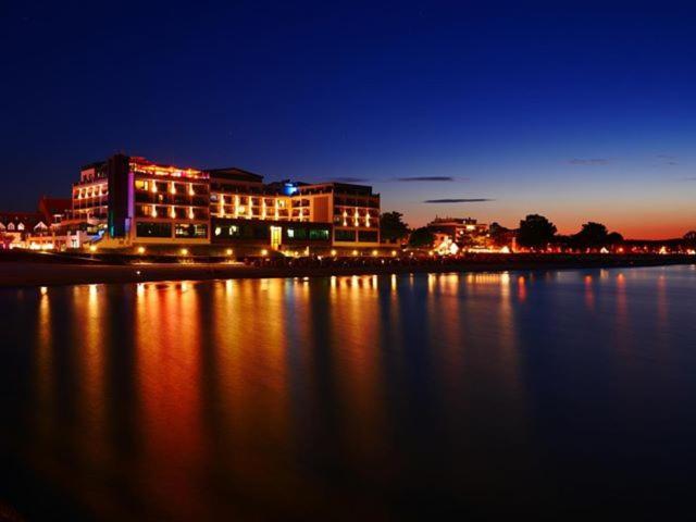 Bayside Hotel Шарбойтц Екстериор снимка